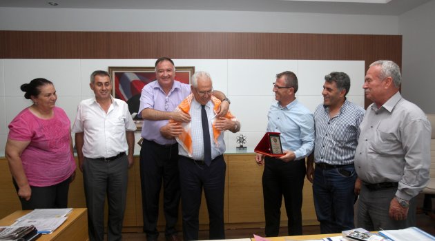 Başkan Selvitopu’na ‘Yörük poşusu’