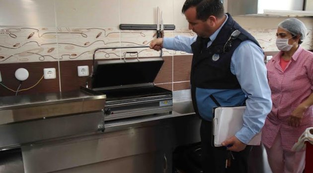 Bayraklı’da okul kantinlerine sıkı denetim!