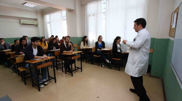 Bayraklı’nın çocukları başarılarını taçlandırdı