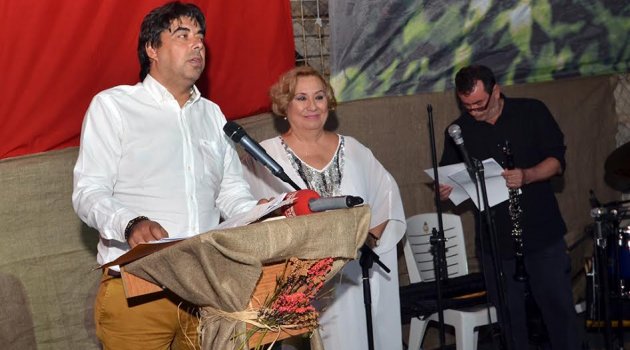 BEHRAMOĞLU'NUN FOÇA DÖRTLÜKLERİ KİTAP OLARAK YAYINLANDI