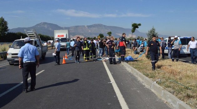 Belediye işçilerinin arasında daldı: 3 ölü