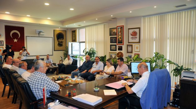 BELEDİYE MECLİS ÜYELERİNDEN DARBE GİRİŞİMİNE KARŞI ORTAK DEKLARASYON