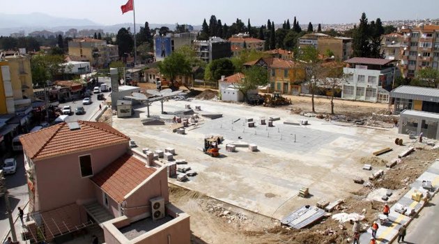 Bir meydandan çok daha fazlası