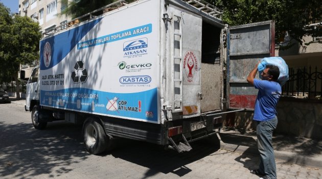 Bornova Belediyesi, geri dönüşüm seferberliği başlattı