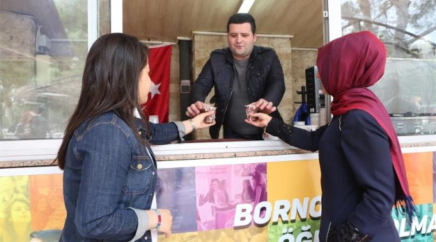 Bornova Belediyesi’nden öğrencilere büyük destek