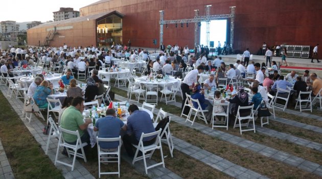 Bornova’da Ramazan Dayanışması