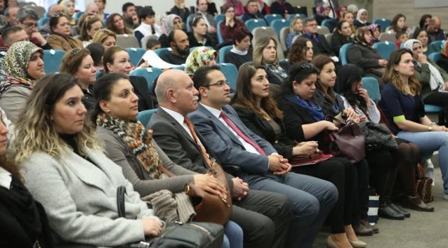 Bornova’da TEOG öncesi motivasyon eğitimi