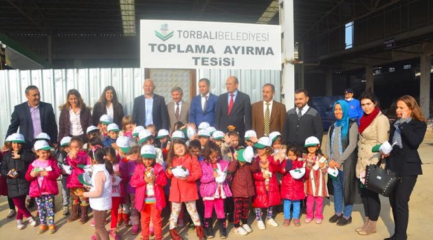Bu minikler birer çevre gönüllüsü...