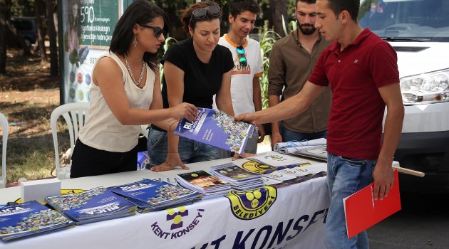 Buca Belediyesi’nden üniversitelilere sıcak karşılama