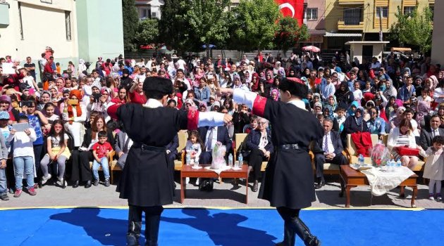 Buca’da Bayram Coşkusu