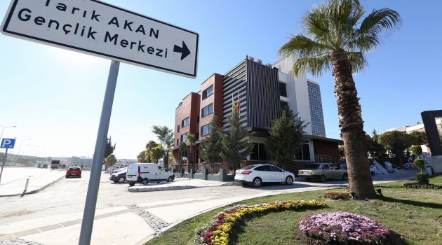 Buca’nın 5 yıldızlı Gençlik Merkezi 5 Kasım’a hazır
