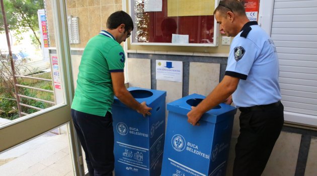 Buca’nın atık avcıları iş başında