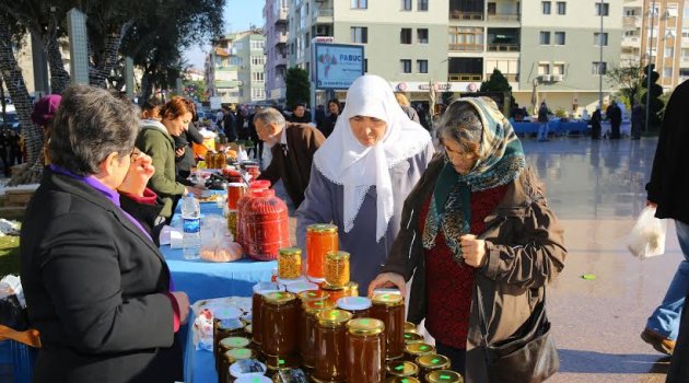 Buca’nın organik ürünleri sergilendi