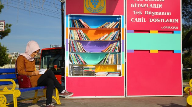 Bucalılar Sokak Kütüphanesi’ni çok sevdi