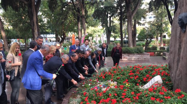 CHP İzmir'den 10 Kasım'da iki ayrı anma