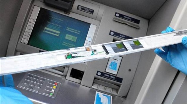 Dikkat! ATM'den kart kopyaladılar