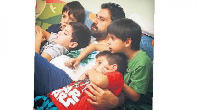 Eski eşini niya paylaşmıyor?