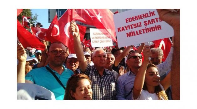 “Halkımız demokrasiye ve cumhuriyete sahip çıktı”