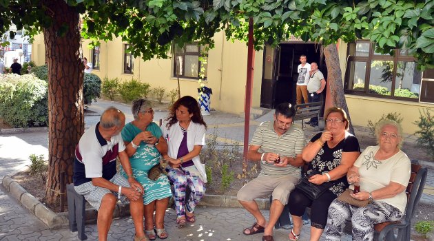 Hem hastane hem huzurevi oldu