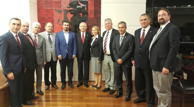İlçe başkanları genel merkezde Kılıçdaroğlu ile görüştü