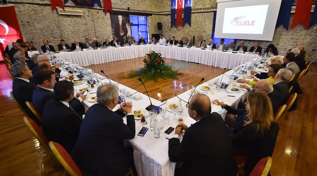 İş dünyası “Cumhuriyet” için buluşuyor
