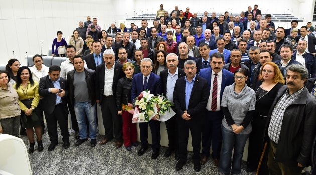 İZELMAN işçileri “teşekkür” için geldi