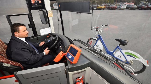İzmir’de “bisikletli otobüs” dönemi başlıyor