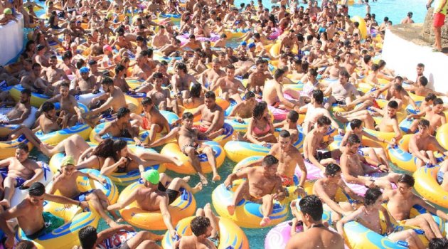 İzmir’de havuzlar doldu taştı