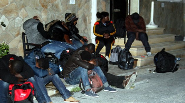 İzmir'de 46 kaçak yakalandı