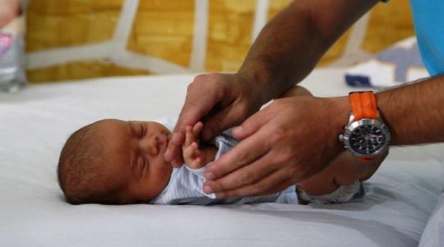 İzmir'de ayda 250 Suriyeli bebek doğuyor