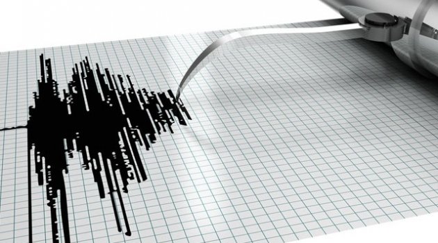 İzmir'de korkutan deprem