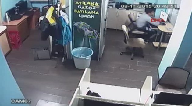 İzmir'de sokak kavgası iş yerine sıçradı