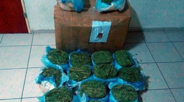 İzmir'de zehir tacirlerine operasyon: 6 tutuklama