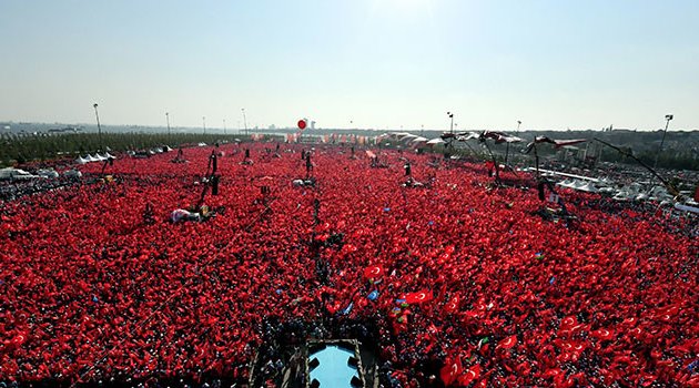 İzmirli Vekillerden Yenikapı Yorumu