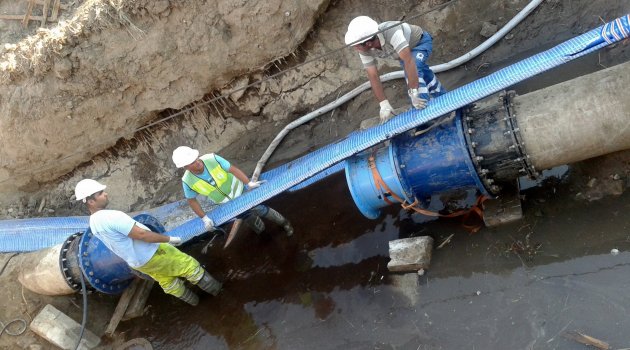 İZSU’dan son teknoloji: İçme suyu hattı “değişmeden” yenilendi
