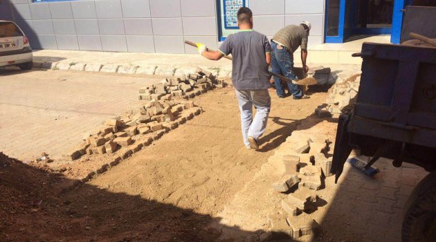 İzsu kazıyor kiraz belediyesi yapıyor