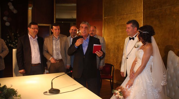 Kalkan’dan 17 gün raporu: 30 nikah, 10 açılış