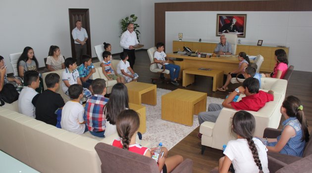 Karabağlar’da Çocuk Meclisi ilk toplantısını yaptı