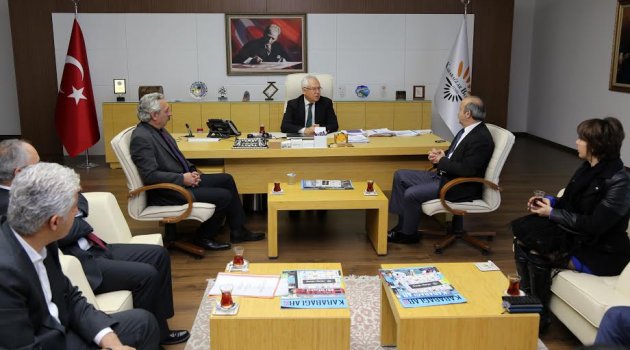 Karabağlar’da toplu sözleşme sevinci