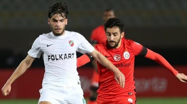 Karşıyaka-Galatasaray maçında skandal!