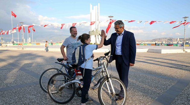 Karşıyaka’ya ‘Aktif Şehir’ ödülü