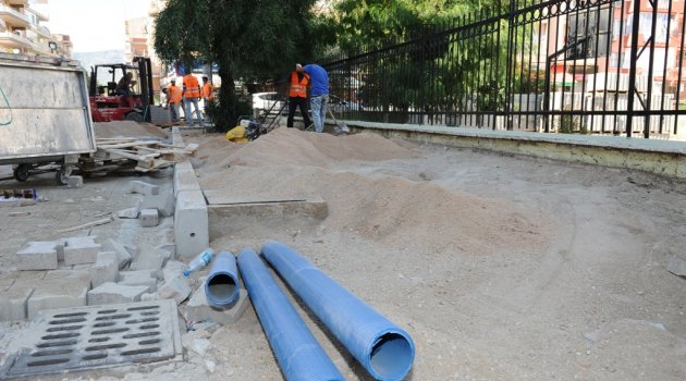 Karşıyaka'nın cadde ve sokakları artık daha güzel