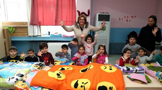 Kendisi küçük sevinci büyük oldu