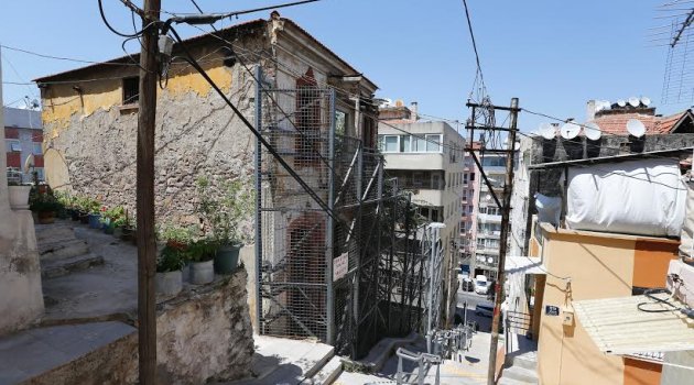 Konak’ta tarihe altın dokunuş