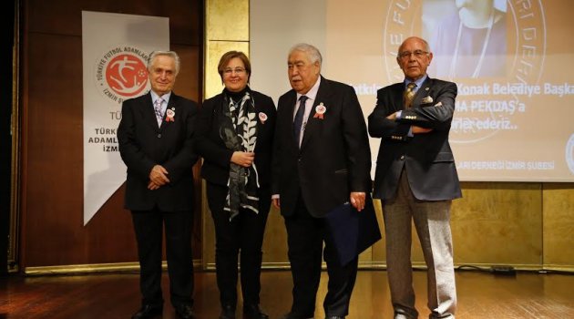 Konak’ta vefa gecesi