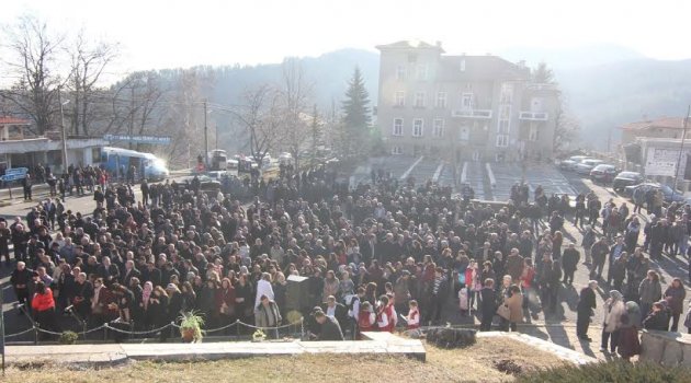 Menderes Bulgaristan Türklerinin Yanında