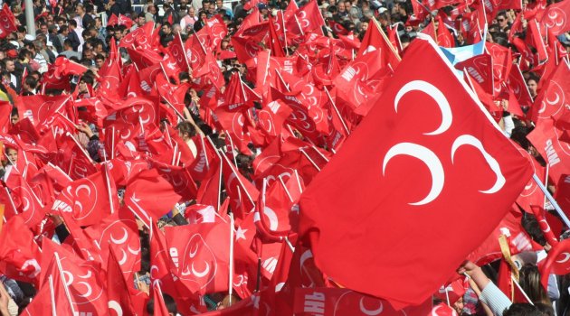 MHP İzmir’de yeni istifalar