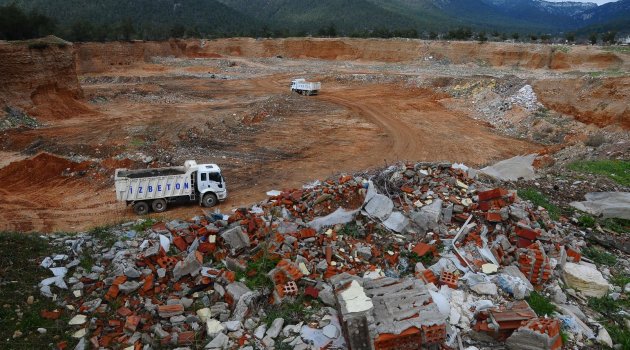 Molozlara “uydu takibi” geliyor