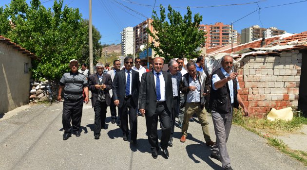 Muhtarlarla Çiğliye hizmet