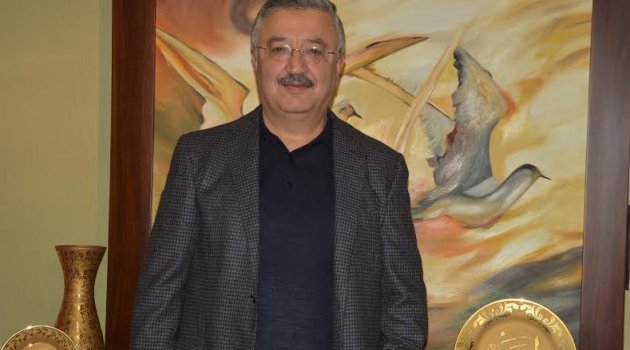 “MÜTEAHHİTLİK YASASIYLA SEKTÖRE DÜZEN GELECEK”